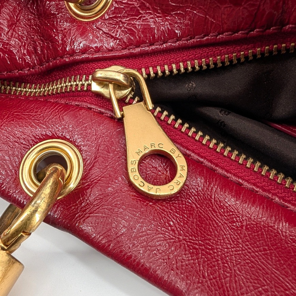 Marc by Marc Jacobs Red Patent Leather Tote Crossbody Bag Gold Hardware - Picture 5 of 14